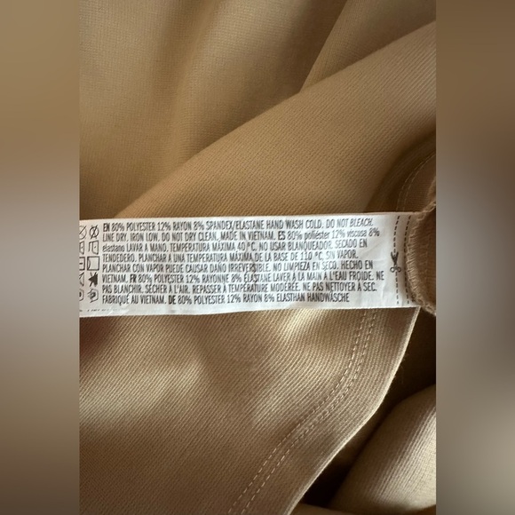 Forever 21 Beige Off-Shoulder Bodycon Mini Dress Women’s Size M Lace-Up Front - Picture 7 of 7